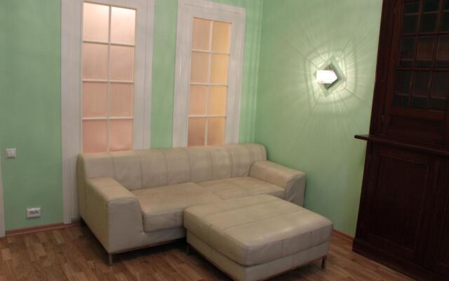 Bergus Apartments Near Admiralteyskaya