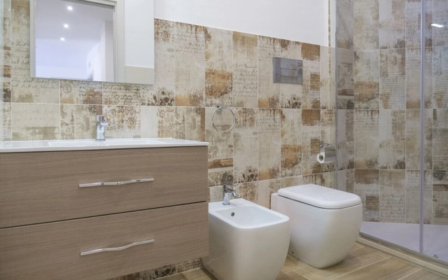 Smeraldo Apartment On Sea Shore