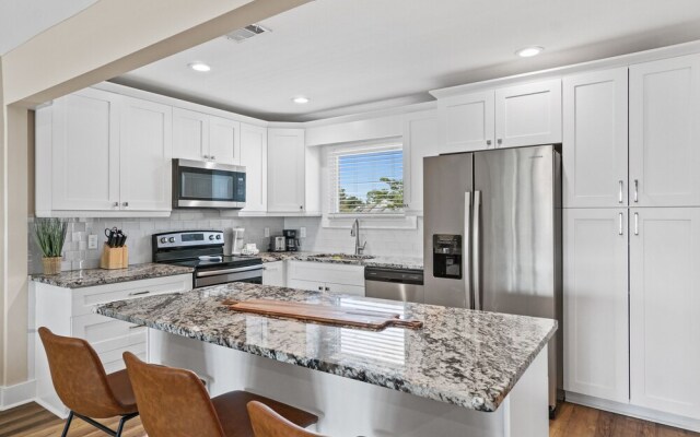 Bay Point Golf Villas by PHG