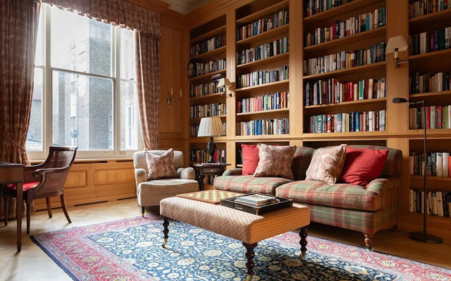 Earl's Court Square XI by Onefinestay