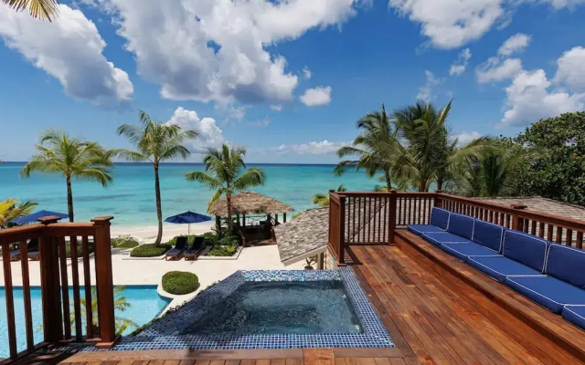 Newly Renovated Notos Cove Villa Property