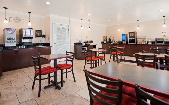 Best Western Salinas Monterey Hotel