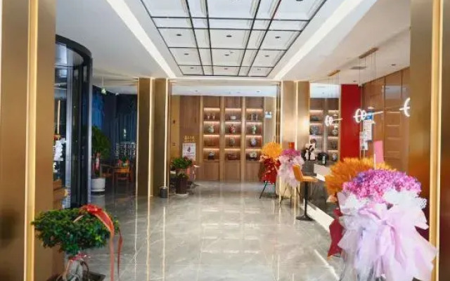 Jiuquan Yunruixiang Hotel