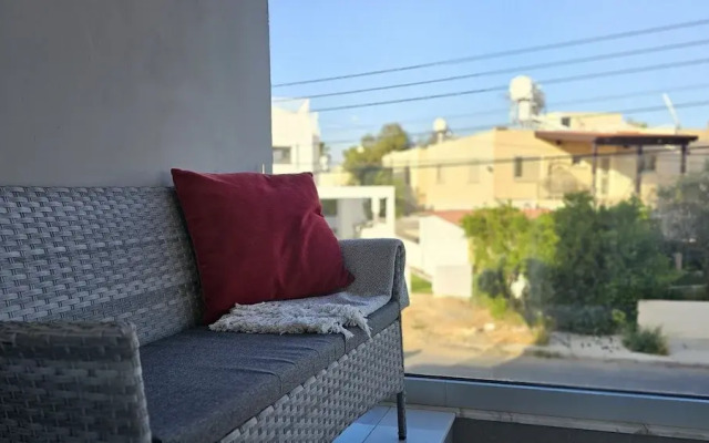 130 LCA -stay Digital Den Apartment
