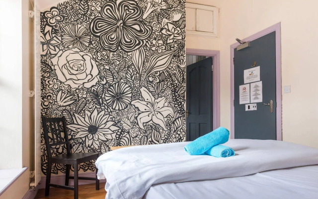 Times Hostel - Camden Place