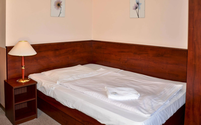 Hotel Inturprag
