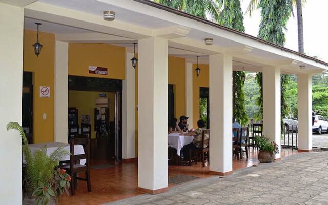 Hotel y Restaurante El Arco