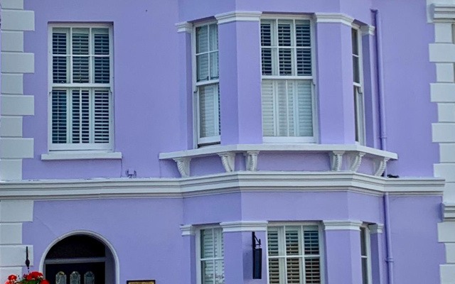 Gyves Guest House