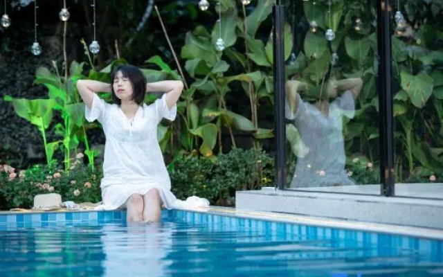 Yangshuo Rain Falls Forest homestay