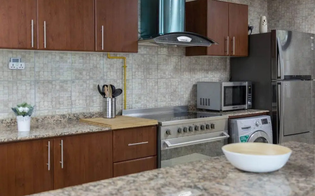 Marina Pinnacle by Hi Guests Vacation Homes