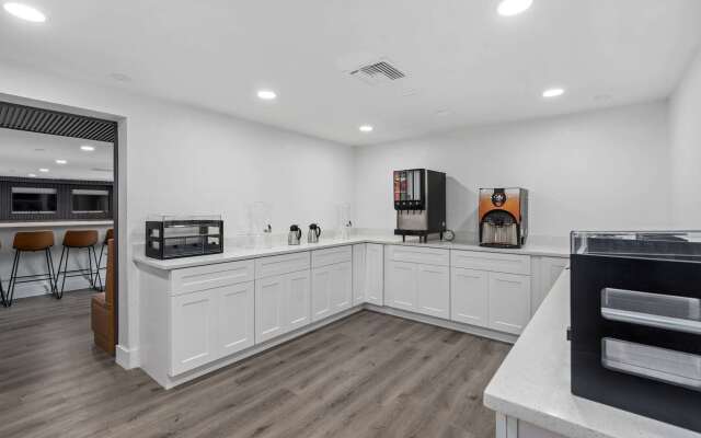 Super 8 by Wyndham Kissimmee-Orlando