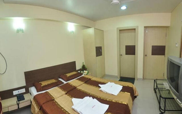 FabHotel Rajdhani I