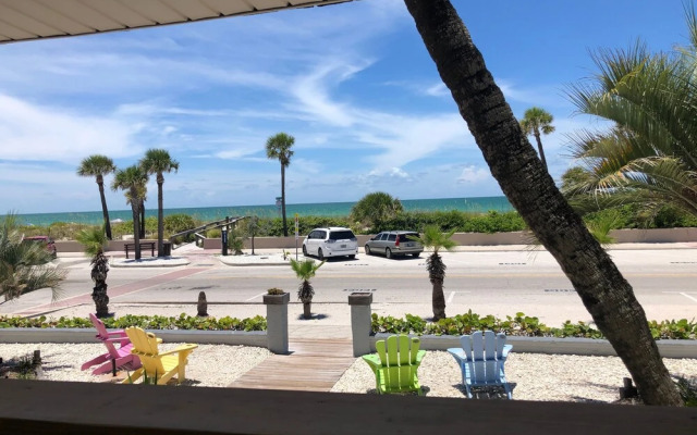 Sabal Palms Inn