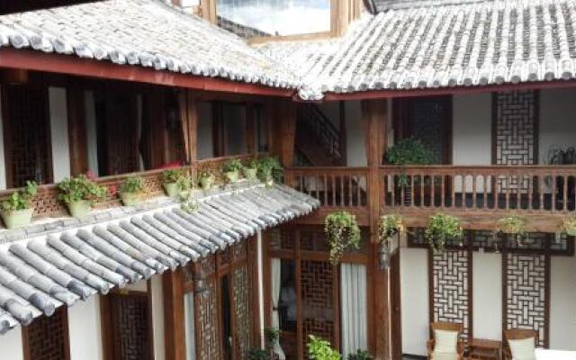 Lijiang Xianshe House