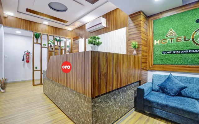OYO Flagship 70202 Hotel Max