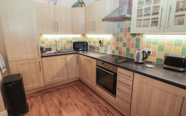 Apartment 7 Mansion House