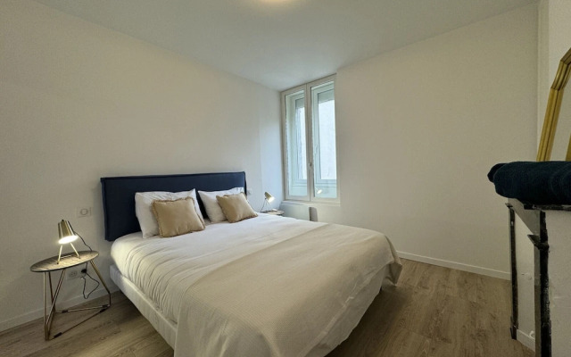 Stylish Stay in Central Le Mans
