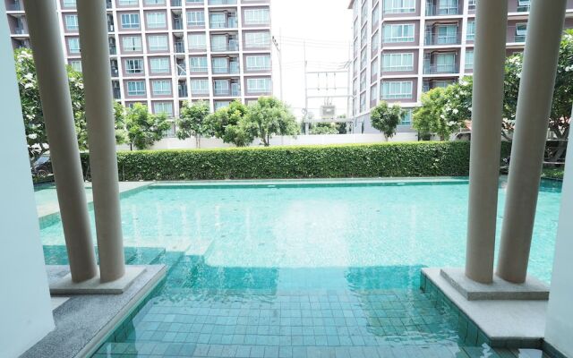 Baan Koo Kiang by Monta