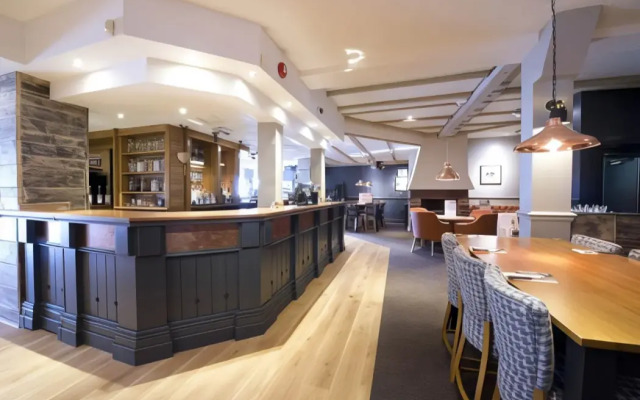 Premier Inn Manchester - Heaton Park