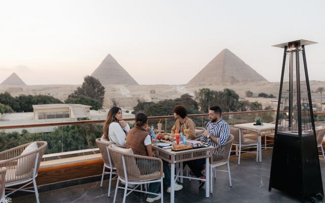 Shadow Pyramids View INN