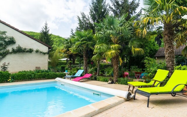 Beautiful Holiday Home in Espere with Swimming Pool