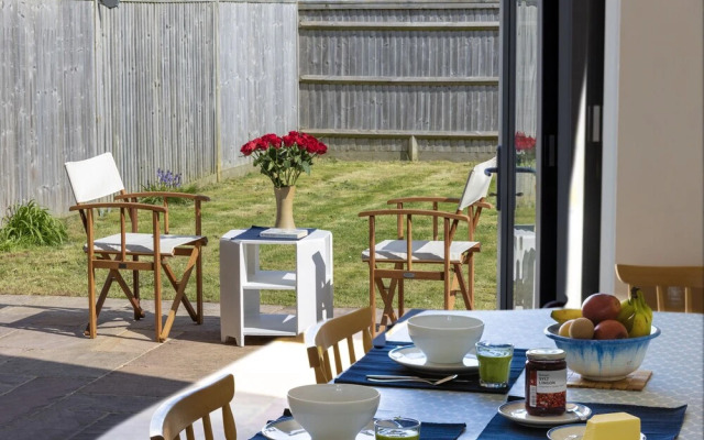Bright House - Bracklesham Bay