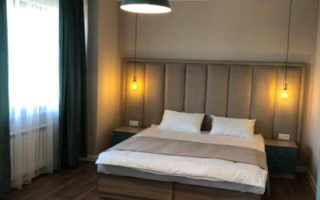 ApartmentHotel on Zhelkoksan 17b