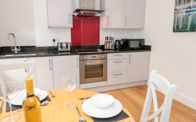 Apartment 2 @ 22 Foss Street