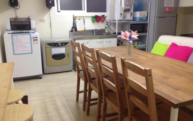 Pineapple Backpackers Hostel