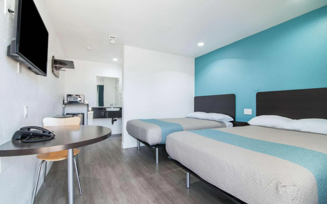 Motel 6 Moreno Valley - Riverside March Air Base