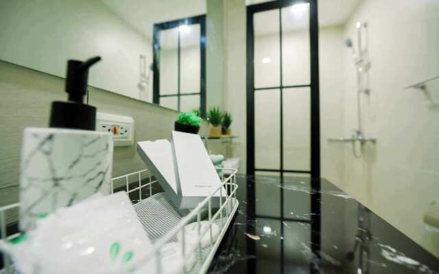 Ethan's Crib at Azure North