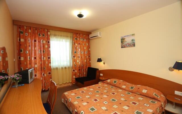 Hotel Fiesta
