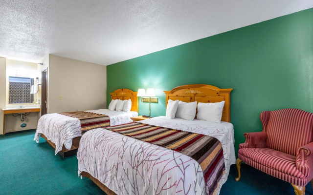 Royal Inn & Suites
