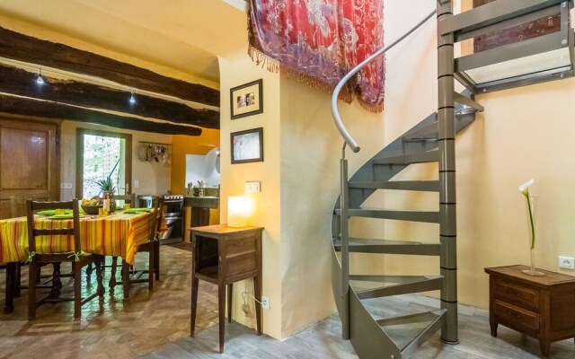 Traditional Holiday Home with Swimming Pool in Fayence