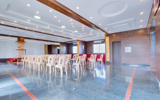 OYO 11724 Chitra Residency Premium