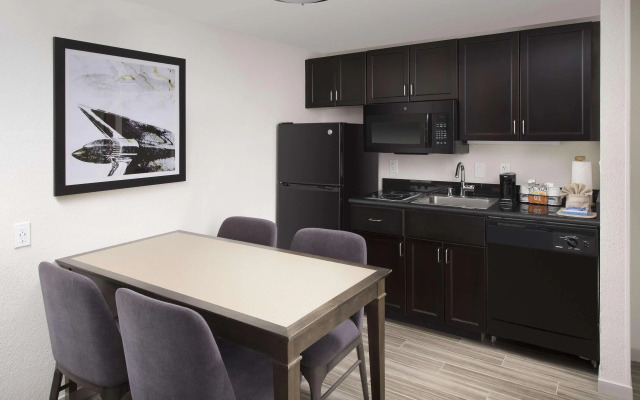 Hampton Inn & Suites Anaheim Garden Grove