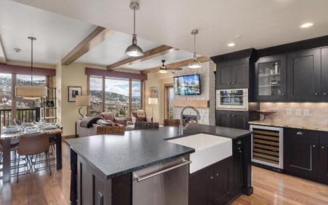 Edgemont 2602 - Luxury Ski-in Ski-out Condo