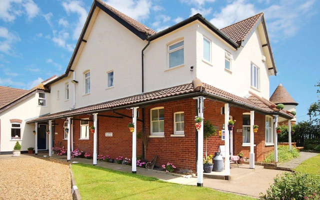 Overcliff Lodge