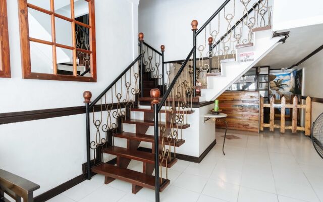 Reddoorz @ Vito Cruz Extension