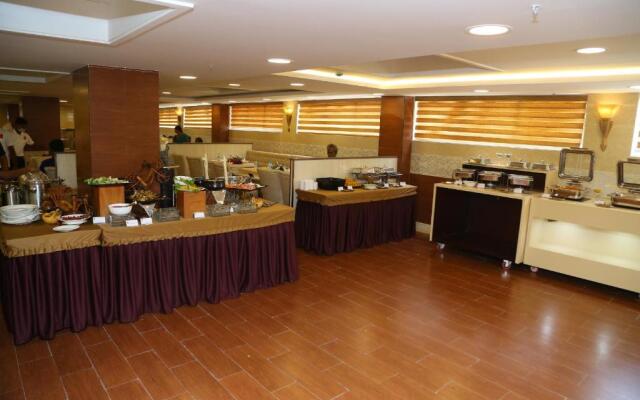 Raaj Bhaavan Clarks Inn Chennai
