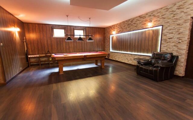 Gościniec pod Strzechą