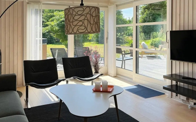 8 Person Holiday Home in Dronningmolle