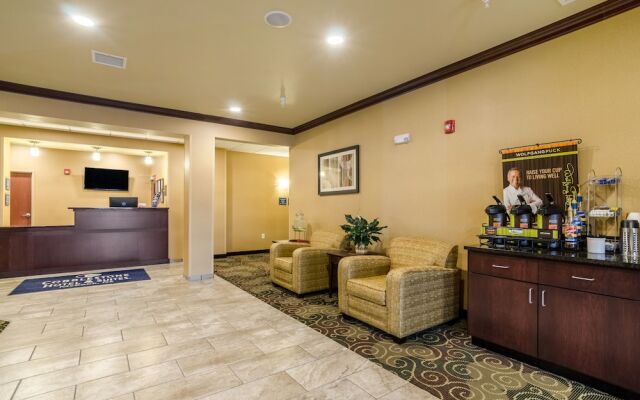 Cobblestone Hotel & Suites - McCook