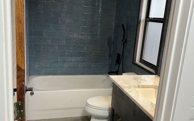 Hideout on the Horseshoe