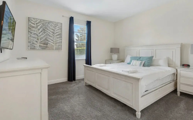 331-8-pc-perfectly Furnished With Games and Movie