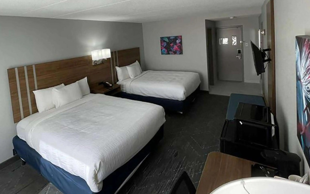 USA Inn and Suites Springfield Ohio