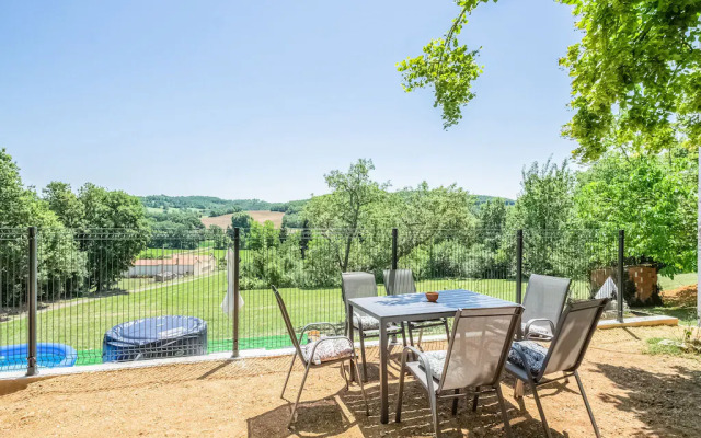 Tranquil Holiday Home in Soturac With Pool