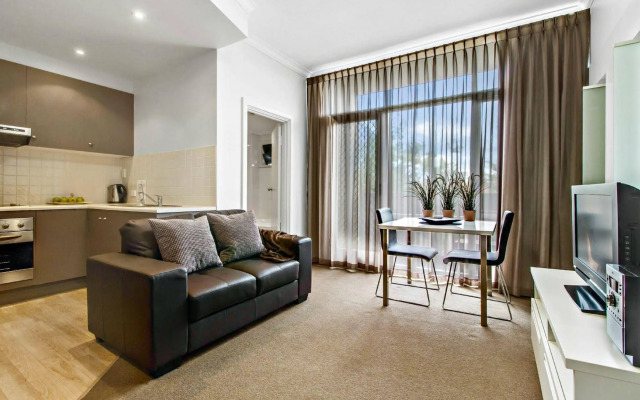 Adelaide DressCircle Apartments