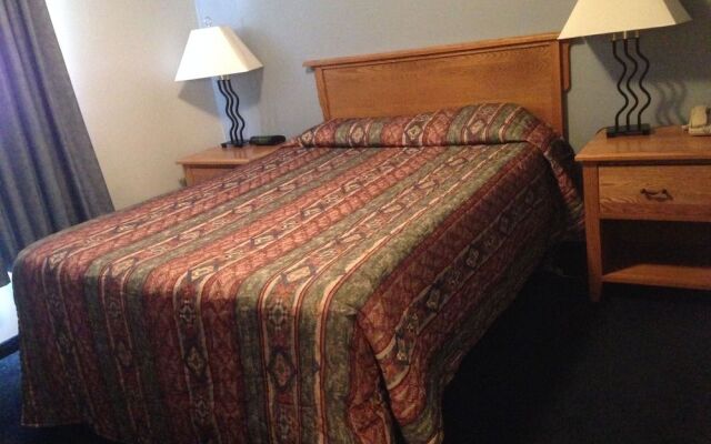 Misty Mountain Inn and Suites