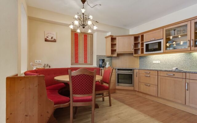 Chalet Apartment in Saalbach-hinterglemm